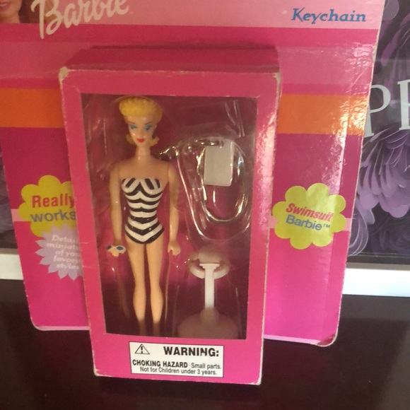 New Vintage Barbie Keychain - Picture 2 of 6